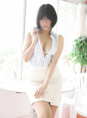 湖畔春光