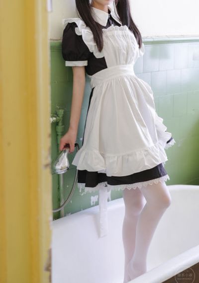 于子涵与摄影师的拍摄地点视频